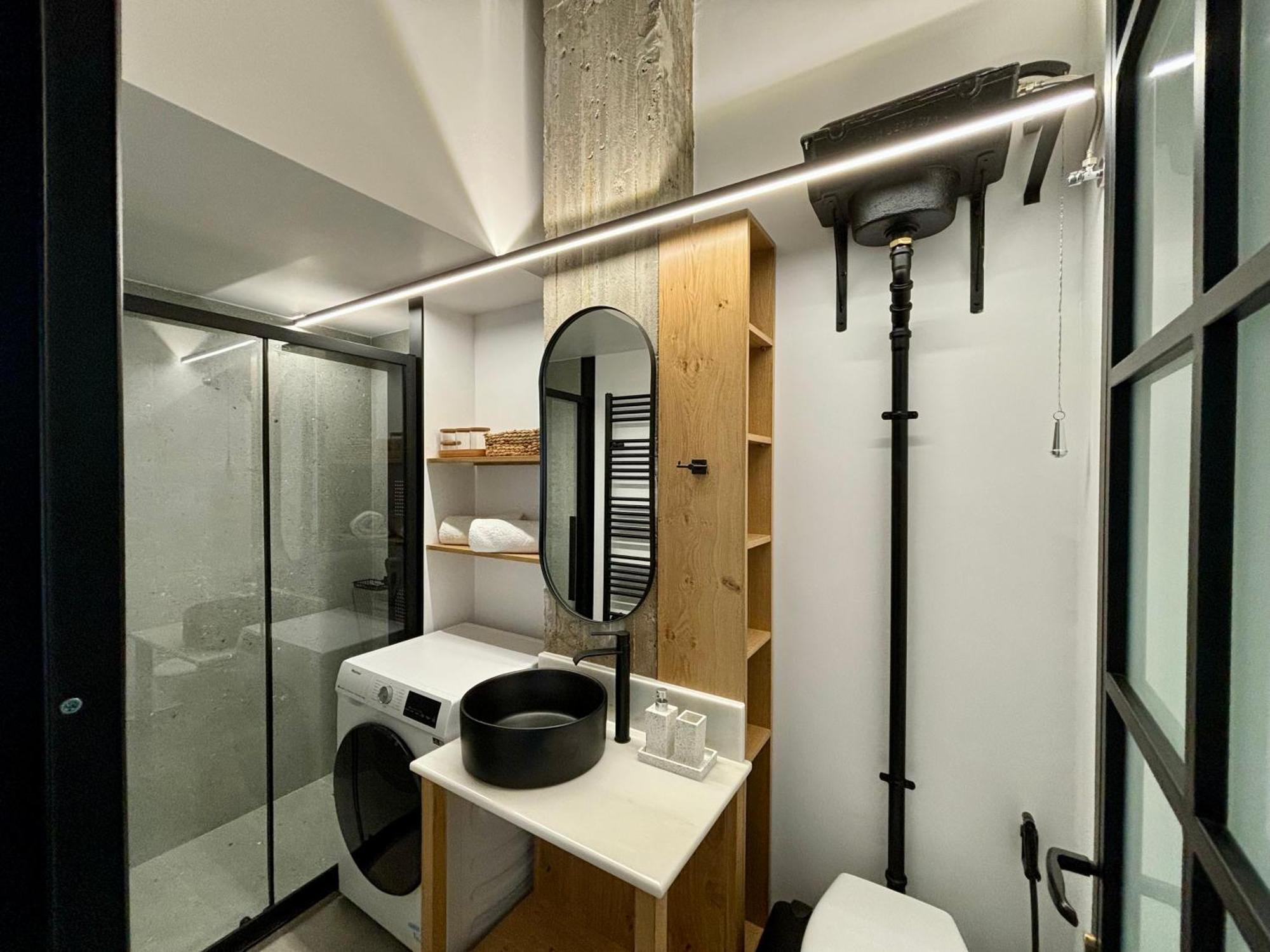 Industrial Loft Comfort Living Iraklio Eksteriør bilde