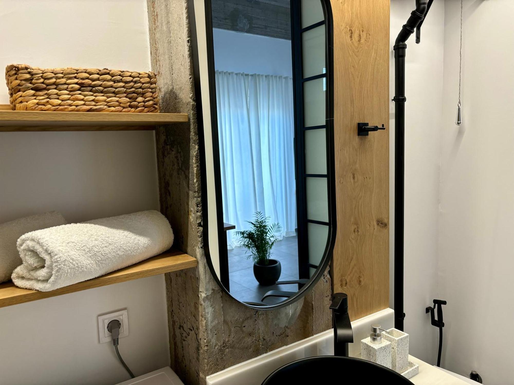 Industrial Loft Comfort Living Iraklio Eksteriør bilde